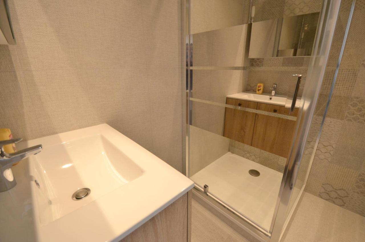 Studio - Wifi - Ultra Centre Appartement Annecy Buitenkant foto