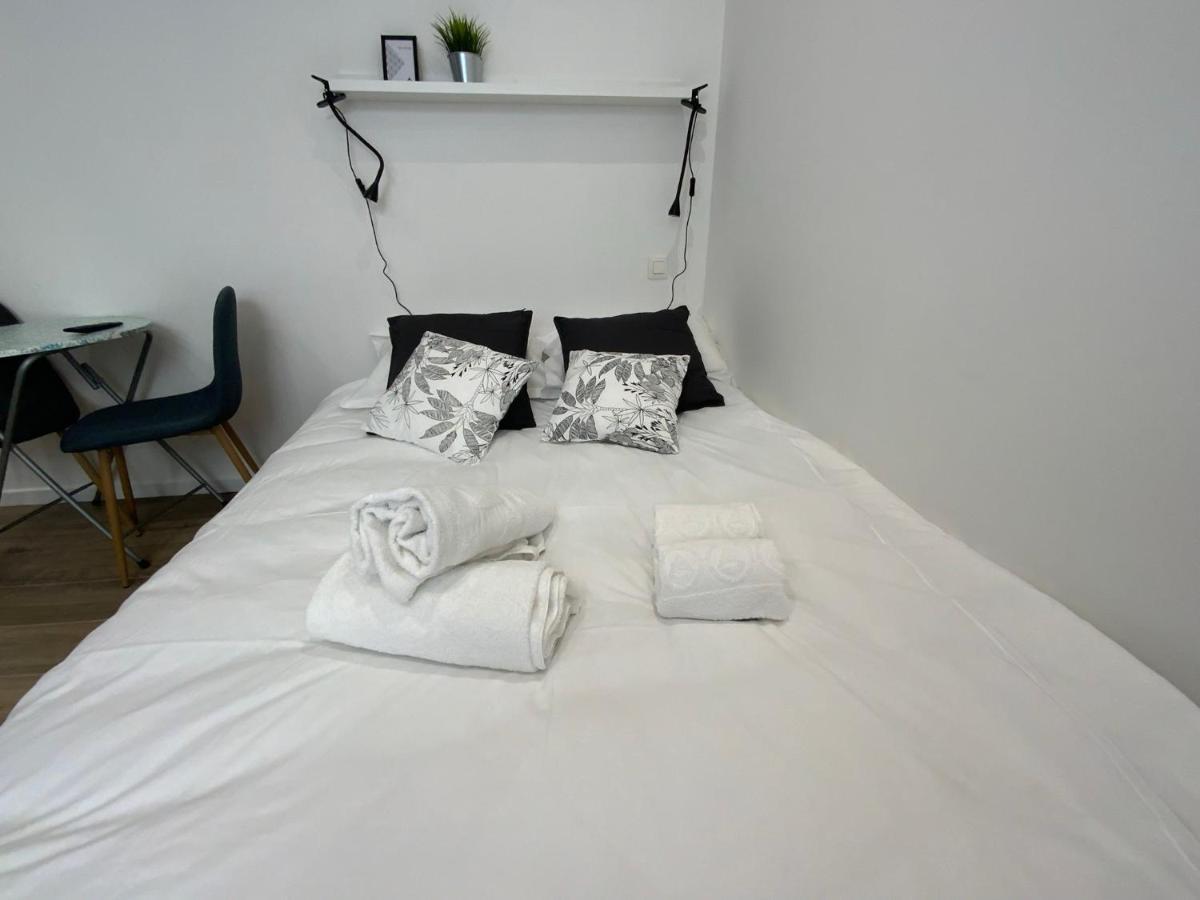 Studio - Wifi - Ultra Centre Appartement Annecy Buitenkant foto